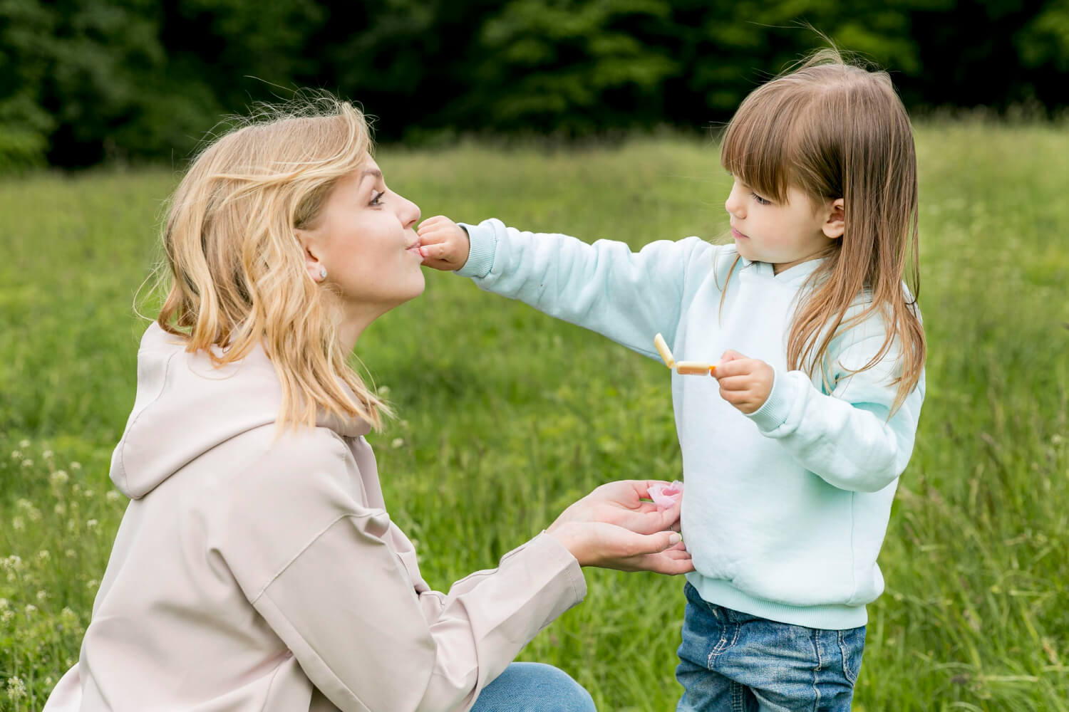 How to Discuss CBD Gummies with Your Kids with Tips for Open Conversations