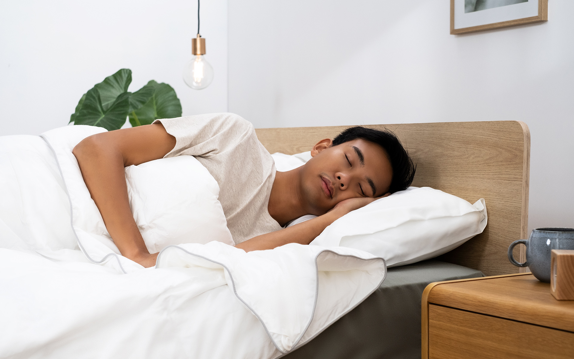 Treat your sleep-related problems by consume CBD gummy